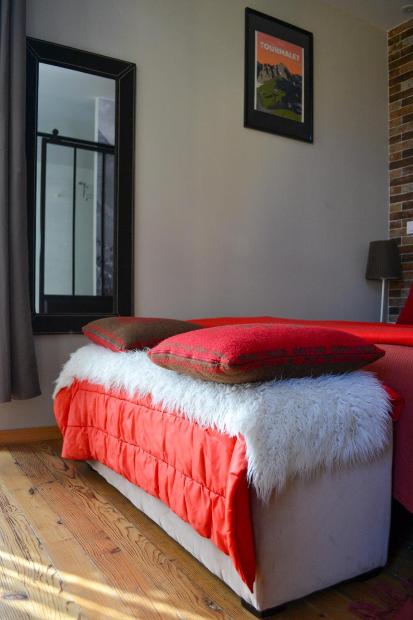 A Nouste Chambres D'Hotes Et Gite Only Adults Campan Exterior photo